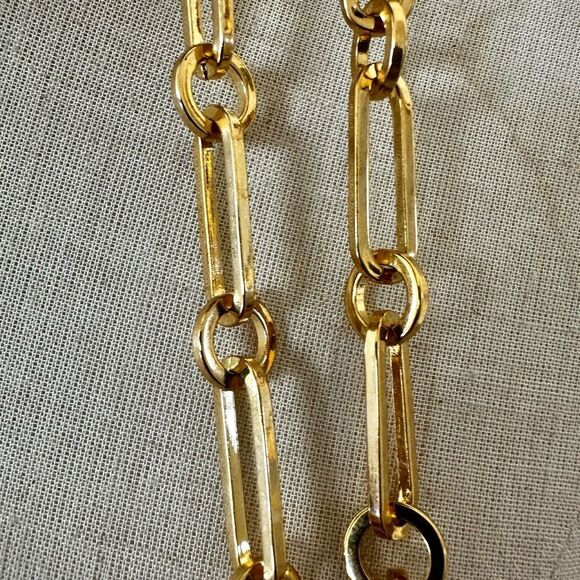 Chunky Gold-Tone Modern Link Chain Necklace - Picture 4 of 6
